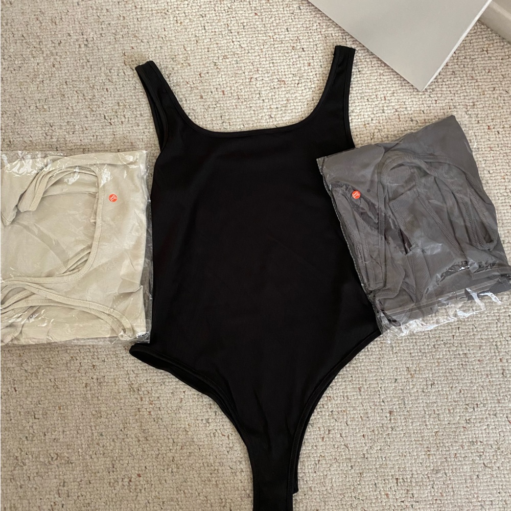 3 set bodysuit